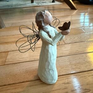 Willow Tree Angel of Freedom with Butterfly - Cream and Brown